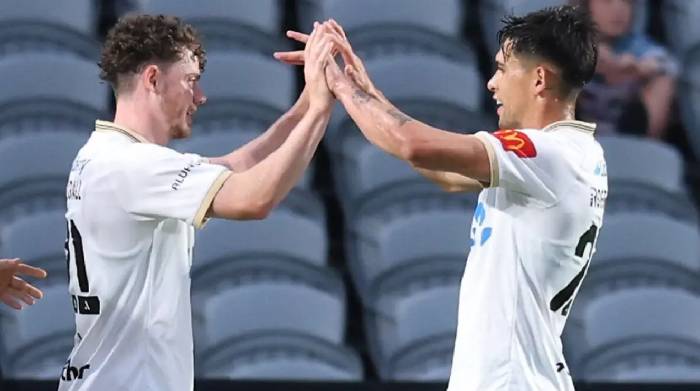Soi kèo góc Auckland vs Newcastle Jets, 11h00 ngày 01/01