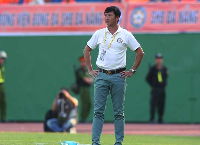 Đức Chinh 'hiện nguyên hình', HLV Lê Huỳnh Đức nói gì?