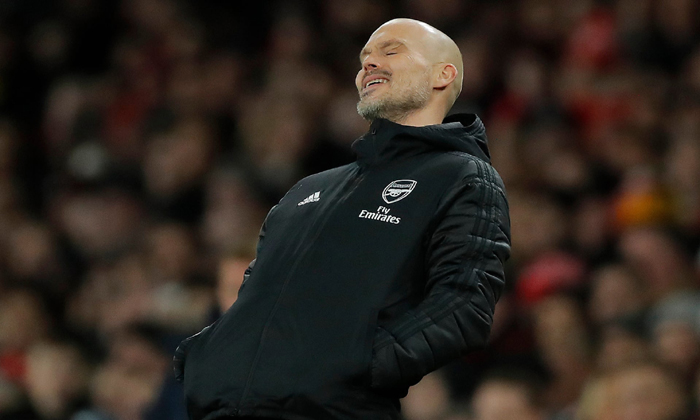 Arsenal tệ nhất 42 năm, Freddie Ljungberg vẫn nói cứng