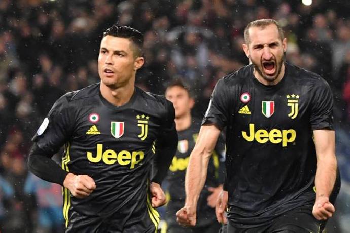 HLV Pirlo thông báo tình trạng của Ronaldo, Chiellini và De Ligt