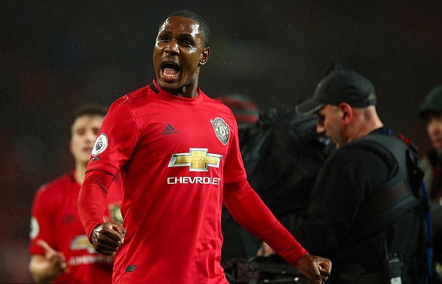 Đội bóng chủ quản của Odion Ighalo gửi tối hậu thư cho MU