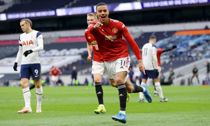 Mason Greenwood tái lập kỳ tích của Cristiano Ronaldo
