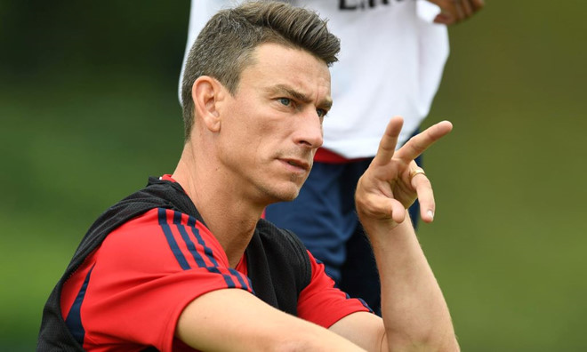 Laurent Koscielny bất ngờ nổi loạn tại Arsenal