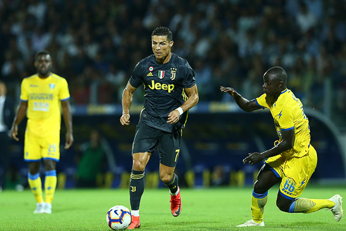 Juventus vs Frosinone (2h30 16/2): Những thông tin không thể bỏ qua