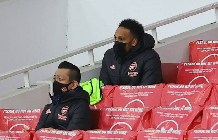 Aubameyang bị trừng phạt trong trận thắng của Arsenal
