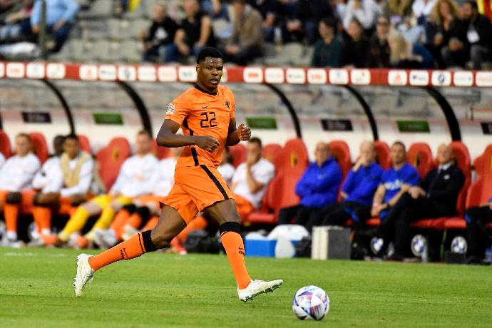 Soi kèo hiệp 1 Ba Lan vs Hà Lan, 20h00 ngày 16/6