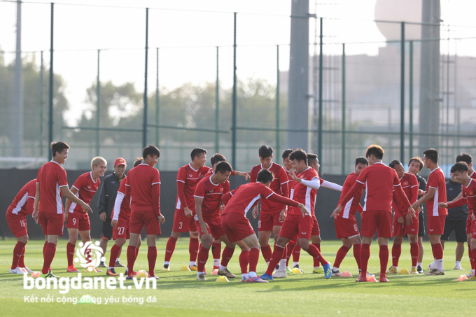 Báo châu Á chọn Thành Chung thay Duy Mạnh, Công Phượng đá chính