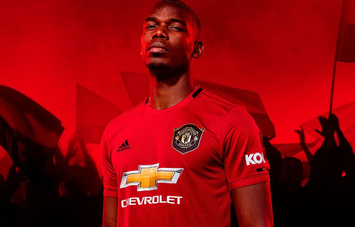 Lộ áo sân nhà MU mùa 2020/21