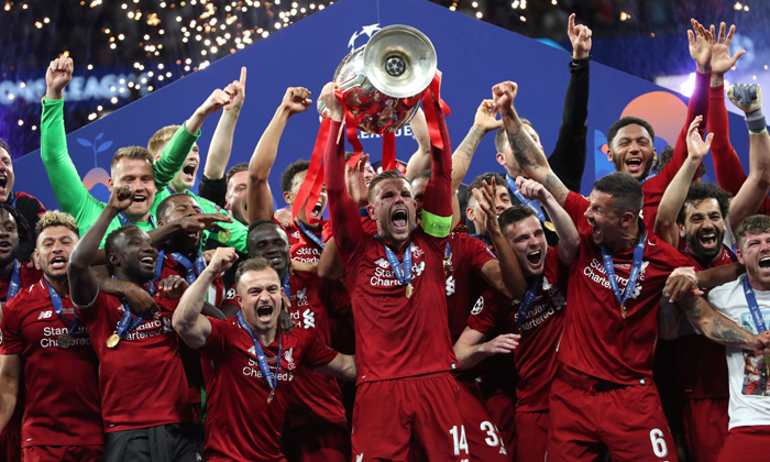 Liverpool sắp vượt MU về hợp đồng tài trợ áo đấu