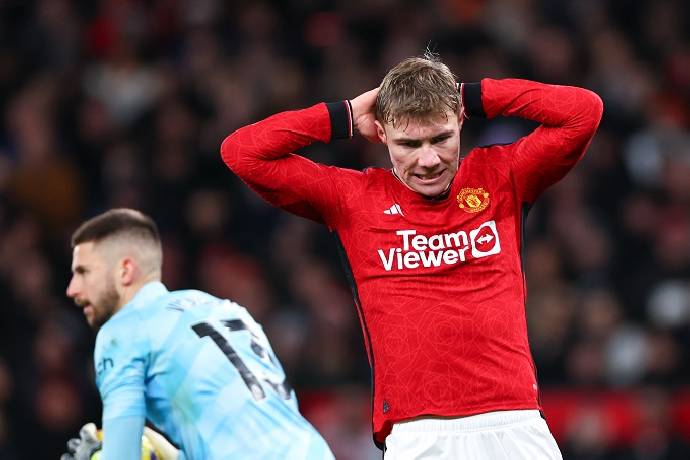 Soi kèo phạt góc Newport County vs MU, 23h30 ngày 28/1