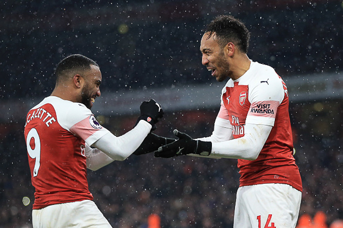 Arsenal 2-1 Cardiff: Song tấu Auba-Laca mang 3 điểm cho Pháo thủ