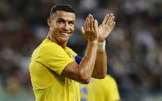 Ronaldo chinh phục kỷ lục mà Messi không bao giờ có thể chạm tới