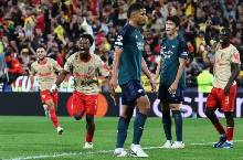 'Báo thủ Arsenal! Quả đó cậu ta định phòng ngự bằng niềm tin à?'