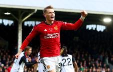 Ten Hag tạm giữ ghế sau trận thắng chật vật