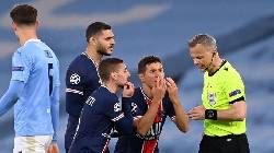 Cầu thủ PSG đồng loạt tố trọng tài chửi tục cầu thủ