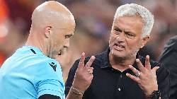 UEFA cân nhắc treo còi của trọng tài Anthony Taylor