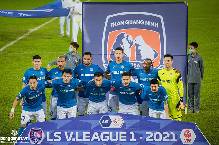 Cầu thủ Than Quảng Ninh được thưởng nóng bằng tiền mặt