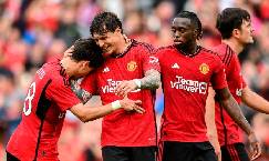 'Quá nghiệp dư, sự nghiệp của cậu ta ở Man United đã chấm hết rồi'