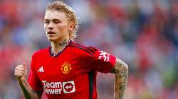 Isak Hansen-Aaroen cân nhắc tương lai ở Manchester United