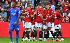 Cựu sao Man United đòi rời Old Trafford vì lý do 'từ chối hiểu'