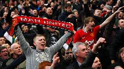 CĐV M.U thích thú: 'Đội trưởng, nhà lãnh đạo tương lai đây rồi'