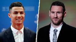 Bỏ qua chính mình, CR7 chỉ ra cầu thủ vĩ đại sánh ngang với Messi