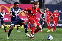 Phân tích kèo hiệp 1 Adelaide vs Melbourne Victory, 15h45 ngày 14/1