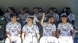 Chốt lương khủng, Pep 'chiếm hữu' cỗ máy chuyền bóng của Real