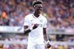 Tammy Abraham lập kỷ lục ghi bàn ngang Cristiano Ronaldo