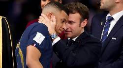 Tổng thống Pháp gây sức ép phải ở lại PSG, Mbappe nói gì?