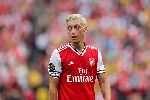 HLV Unai Emery báo tin không vui về Mesut Ozil