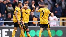 'Như chốn không người, hàng thủ Liverpool bó tay với cậu ta'