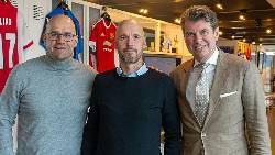 Căng! Nhân viên tố cáo 'phe Ten Hag' lợi dụng M.U để 'trục lợi'