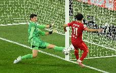 Dự đoán, soi kèo thẻ vàng Liverpool vs Real Madrid, 3h ngày 22/2