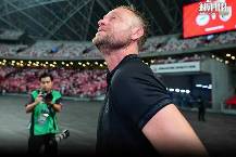 HLV Mano Polking nhắn nhủ tuyển Thái Lan sau khi bị sa thải