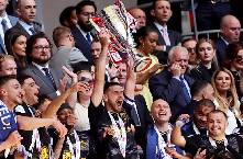 Thắng Leeds ở trận cầu đắt giá nhất thế giới, Southampton thăng hạng Ngoại hạng Anh