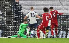 Kết quả bóng đá hôm nay 29/1: Vùi dập Tottenham, Liverpool trở lại Top 4