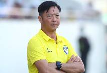 HLV Lê Huỳnh Đức tố học trò 'phản thầy'