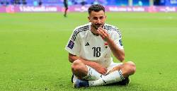 Không phục tấm thẻ đỏ của Aymen Hussein, LĐBĐ Iraq kiện trọng tài Iran lên AFC